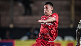 Lucas Cano: la mala experiencia de comer perro en Malasia, jugar con Riquelme y la oferta de Arabia