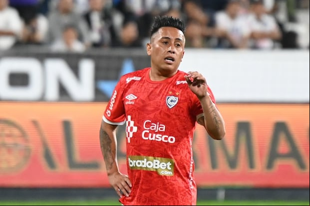 Christian Cueva viene destacando en Cienciano y despertó interés de Emelec. (Foto: Cienciano / Facebook)