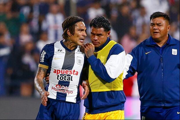 Paolo Guerrero fue expulsado ante Cienciano por la Liga 1 Te Apuesto. (Foto: GEC)