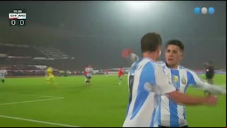 ¡Definición de crack! Gol de Julián Álvarez para el 1-0 del Argentina vs. Chile en Santiago